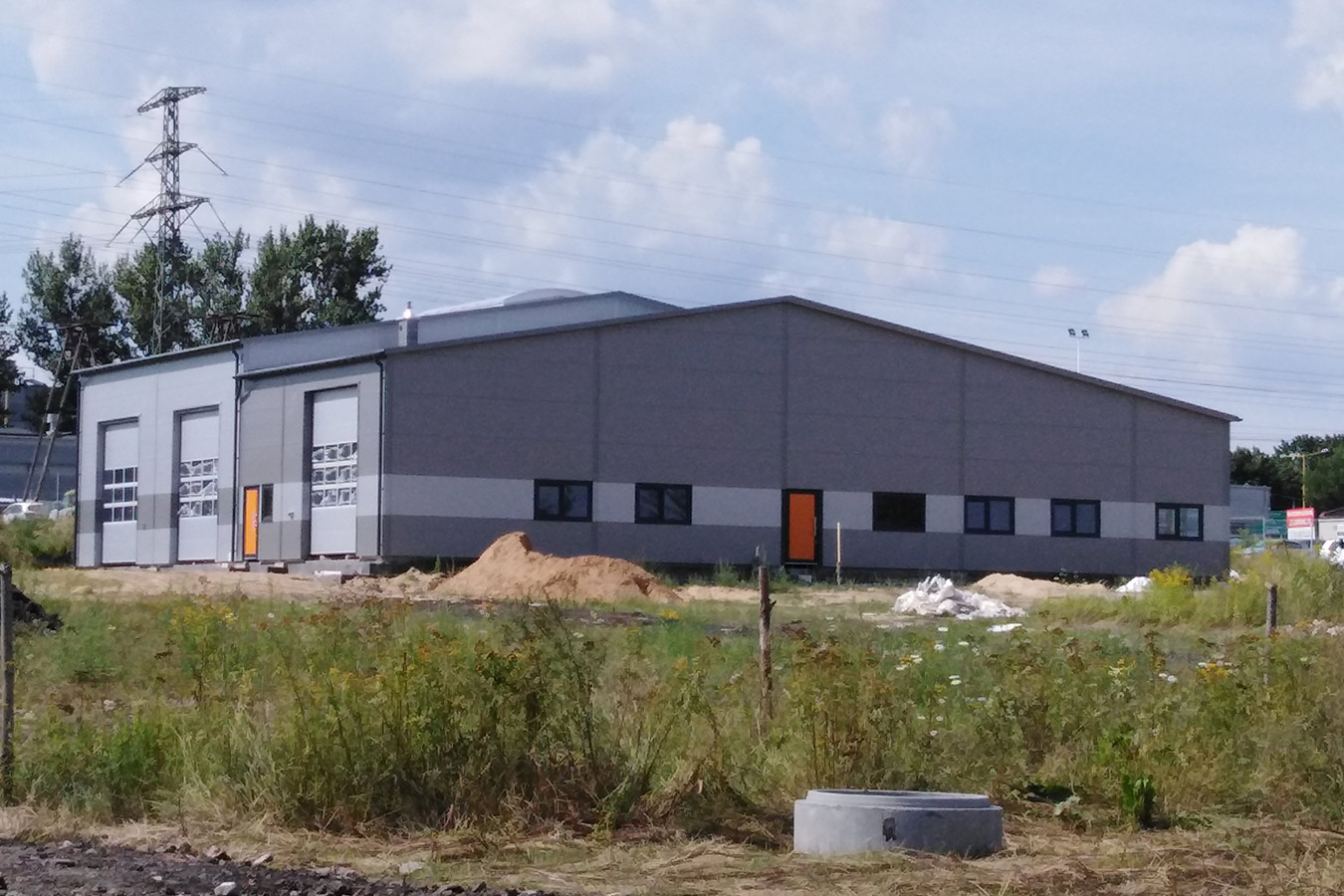 FOX Poland - konstrukcje stalowe, hale przemysłowe, realizacja dla klienta